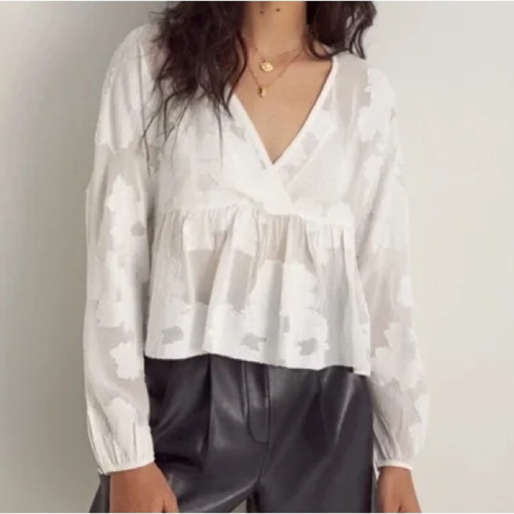 Aritzia Wilfred Augustine Peplum Top in White Jacquard